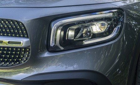 2020 Mercedes-Benz GLB 220d (UK-Spec) Headlight Wallpapers 450x275 (43)