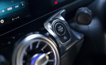 2020 Mercedes-Benz GLB 220d (UK-Spec) Interior Detail Wallpapers  450x275 (57)