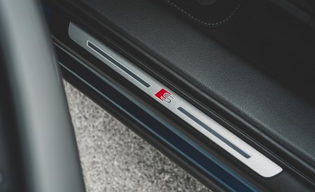 2021 Audi SQ7 Door Sill Wallpapers 450x275 (55)