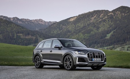 2021 Audi SQ7 TFSI (Color: Daytona Grey) Front Three-Quarter Wallpapers 450x275 (23)