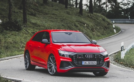 2021 Audi SQ8 (Color: Misano Red) Front Three-Quarter Wallpapers  450x275 (6)