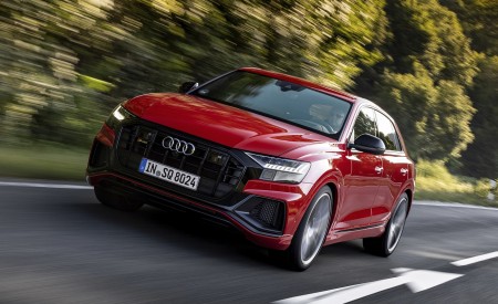 2021 Audi SQ8 (Color: Misano Red) Front Wallpapers 450x275 (3)