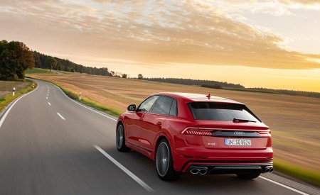2021 Audi SQ8 (Color: Misano Red) Rear Three-Quarter Wallpapers 450x275 (4)