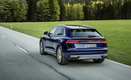 2021 Audi SQ8 TFSI (Color: Navarra Blue) Rear Three-Quarter Wallpapers 450x275 (17)