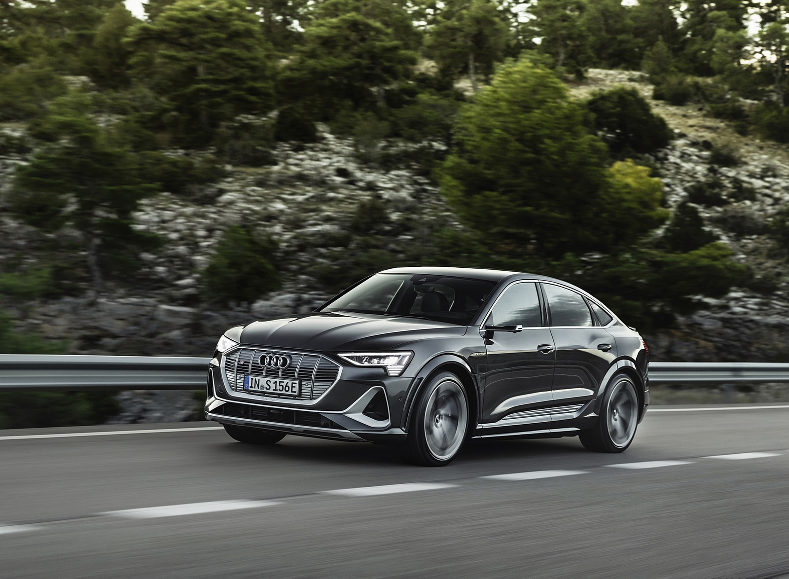 2021 Audi e-tron S Sportback (Color: Daytona Gray) Front Three-Quarter Wallpapers  (6)