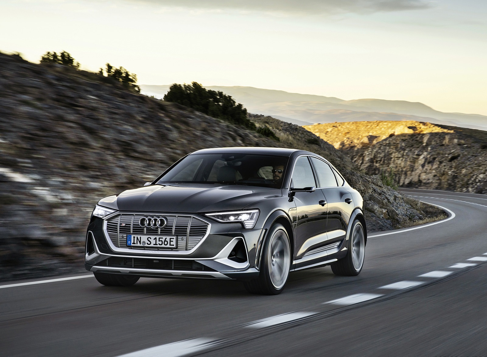 2021 Audi e-tron S Sportback (Color: Daytona Gray) Front Wallpapers  (8)