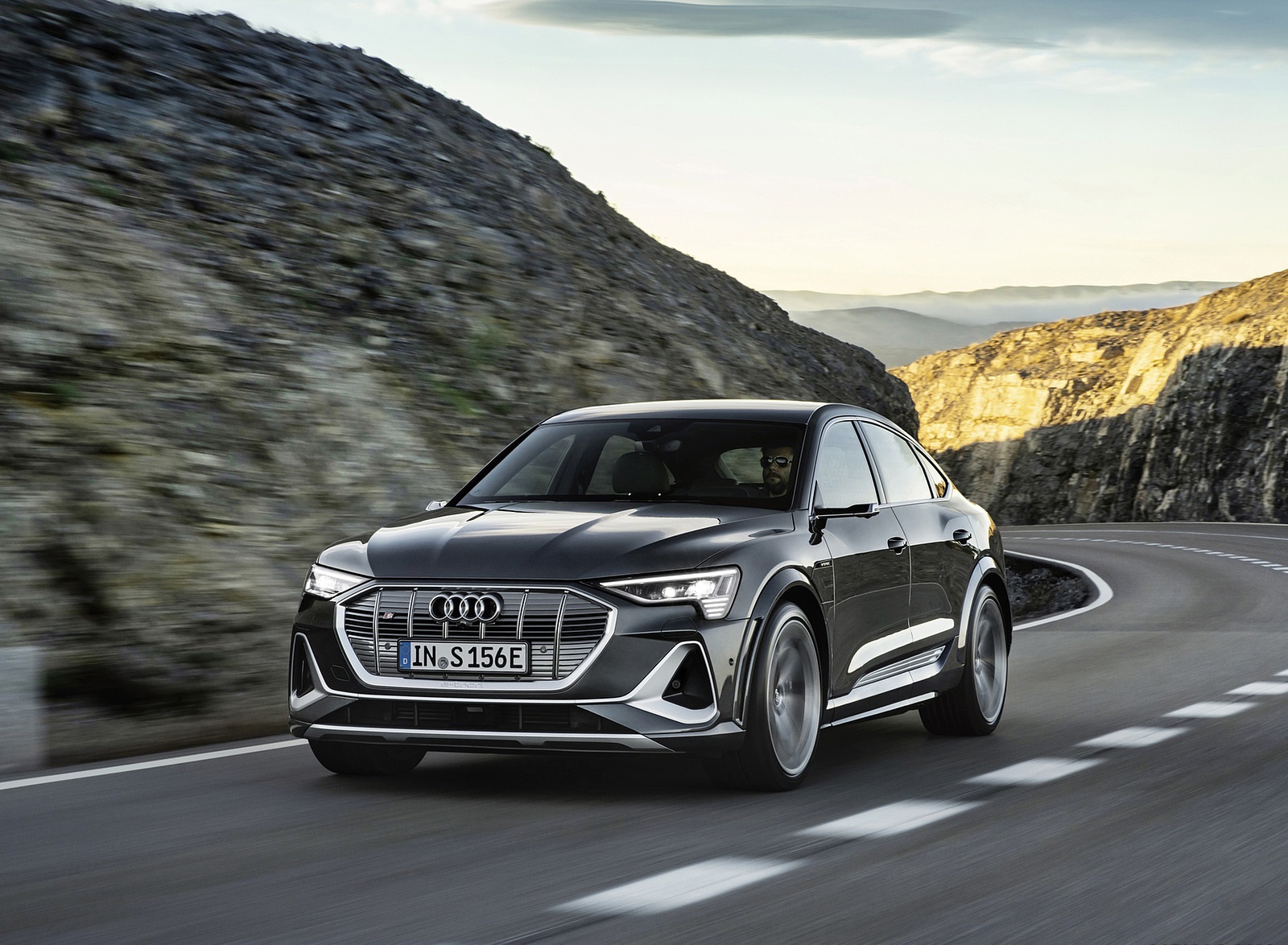 2021 Audi e-tron S Sportback (Color: Daytona Gray) Front Wallpapers (1)