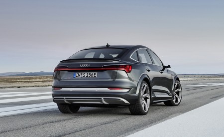 2021 Audi e-tron S Sportback (Color: Daytona Gray) Rear Three-Quarter Wallpapers 450x275 (27)