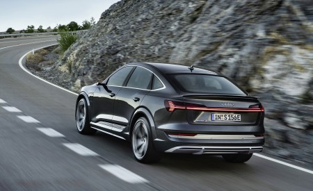 2021 Audi e-tron S Sportback (Color: Daytona Gray) Rear Three-Quarter Wallpapers 450x275 (20)