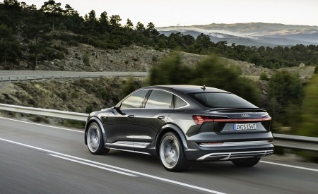 2021 Audi e-tron S Sportback (Color: Daytona Gray) Rear Three-Quarter Wallpapers 450x275 (10)