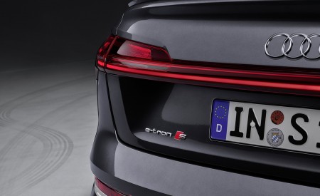 2021 Audi e-tron S Sportback (Color: Daytona Gray) Tail Light Wallpapers  450x275 (45)