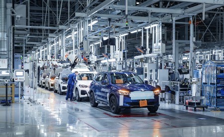 2021 BMW iX3 Pre-Production Wallpapers 450x275 (56)
