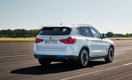 2021 BMW iX3 Rear Three-Quarter Wallpapers 450x275 (9)