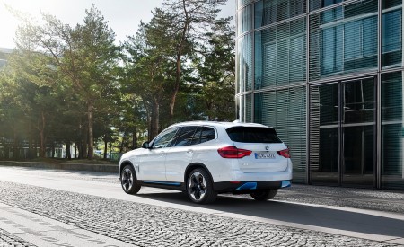 2021 BMW iX3 Rear Three-Quarter Wallpapers 450x275 (40)