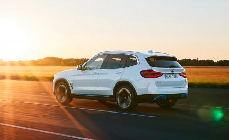 2021 BMW iX3 Rear Three-Quarter Wallpapers 450x275 (10)