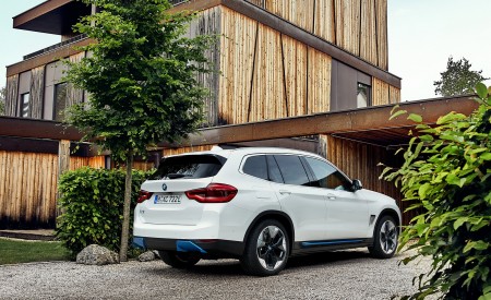 2021 BMW iX3 Rear Three-Quarter Wallpapers 450x275 (32)