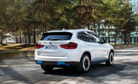 2021 BMW iX3 Rear Three-Quarter Wallpapers 450x275 (6)