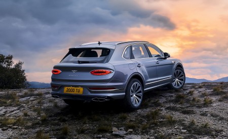2021 Bentley Bentayga Hallmark Rear Three-Quarter Wallpapers 450x275 (22)