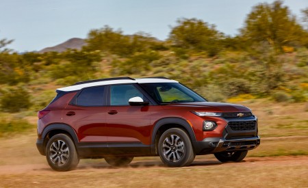 2021 Chevrolet Trailblazer ACTIV Front Three-Quarter Wallpapers 450x275 (3)