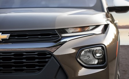 2021 Chevrolet Trailblazer ACTIV Headlight Wallpapers 450x275 (23)