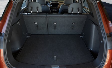 2021 Chevrolet Trailblazer ACTIV Trunk Wallpapers  450x275 (36)