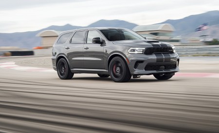 2021 Dodge Durango SRT Hellcat Front Three-Quarter Wallpapers 450x275 (47)