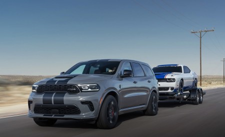 2021 Dodge Durango SRT Hellcat Front Three-Quarter Wallpapers 450x275 (58)