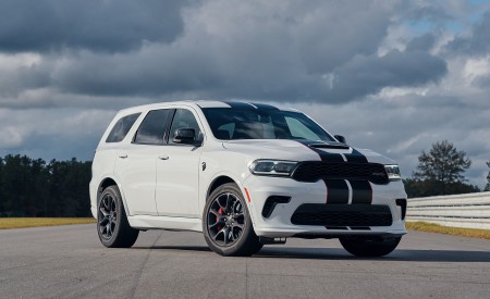 2021 Dodge Durango SRT Hellcat Front Three-Quarter Wallpapers 450x275 (42)