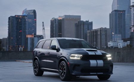 2021 Dodge Durango SRT Hellcat Front Three-Quarter Wallpapers 450x275 (21)