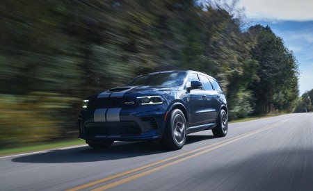 2021 Dodge Durango SRT Hellcat Front Three-Quarter Wallpapers 450x275 (17)