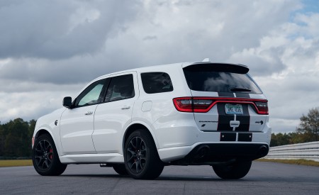 2021 Dodge Durango SRT Hellcat Rear Three-Quarter Wallpapers 450x275 (38)