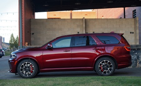 2021 Dodge Durango SRT Hellcat Side Wallpapers 450x275 (14)