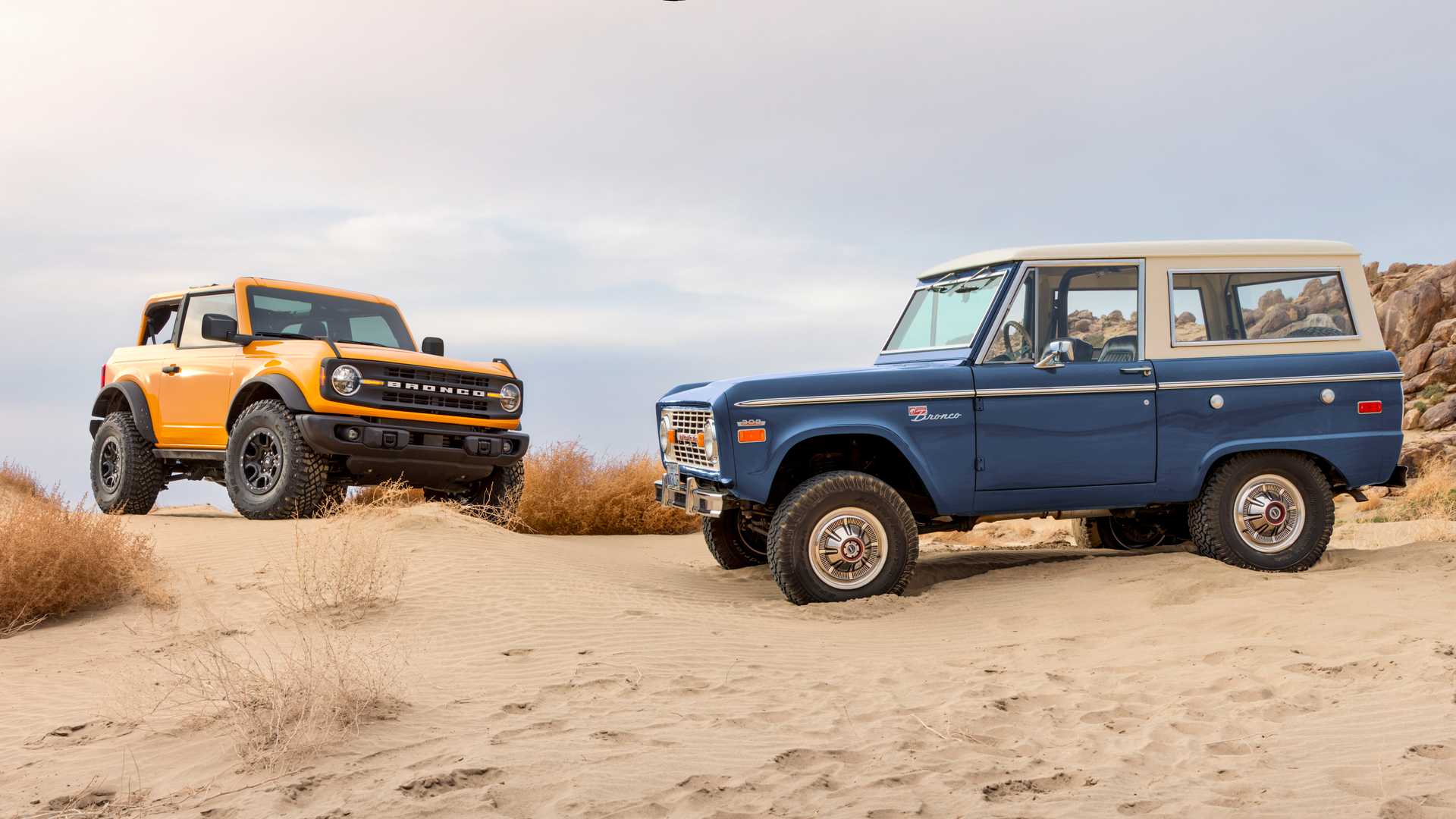 2021 Ford Bronco 2-door and 1966 Ford Bronco Wallpapers #6 of 52