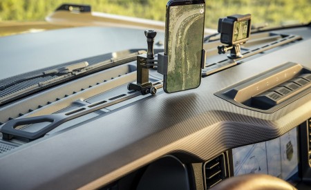 2021 Ford Bronco Badlands Four-Door (Color: Cactus Gray) Interior Detail Wallpapers 450x275 (18)