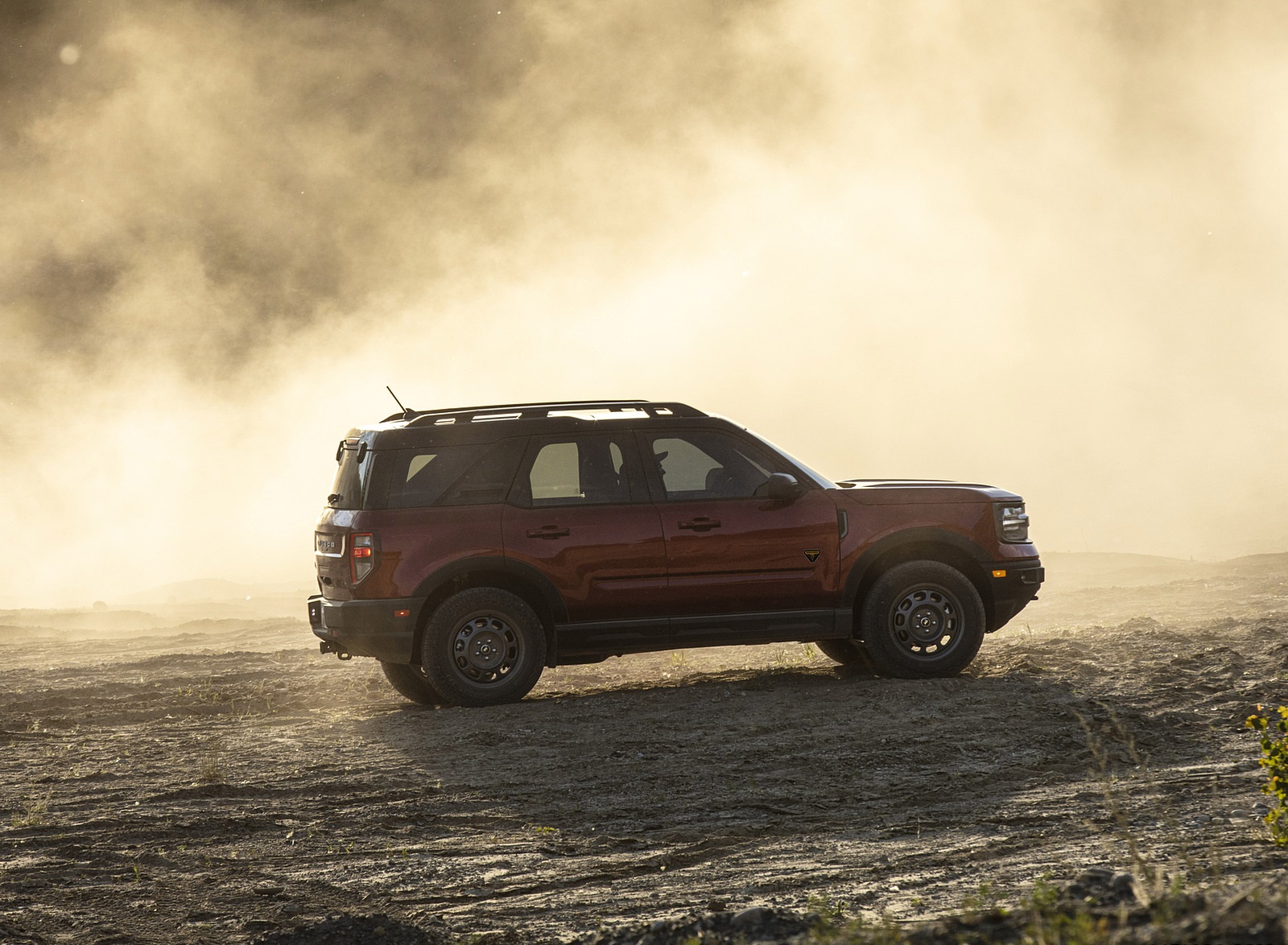 2021 Ford Bronco Sport Badlands (Color: Rapid Red Metallic Tinted Clearcoat) Off-Road Wallpapers  (15)