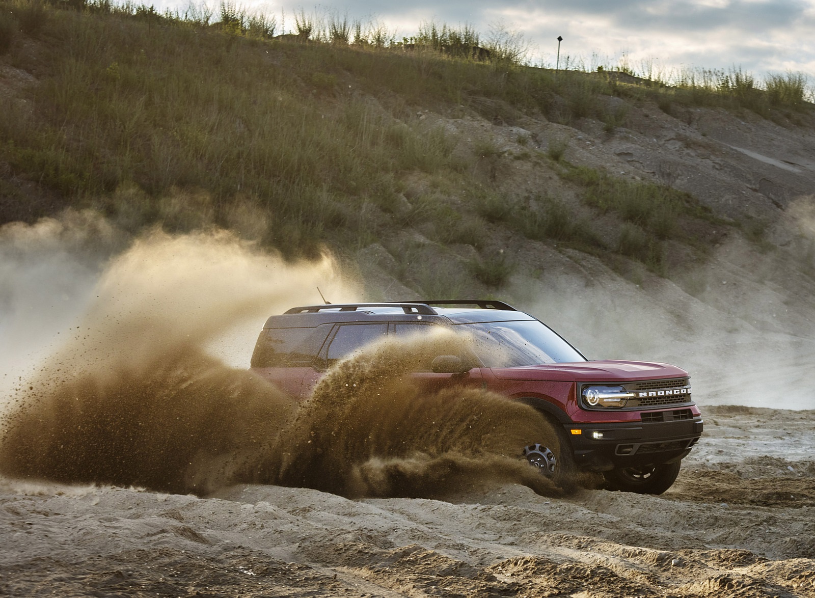 2021 Ford Bronco Sport Badlands (Color: Rapid Red Metallic Tinted Clearcoat) Off-Road Wallpapers  (14)