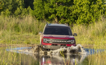 2021 Ford Bronco Sport Badlands (Color: Rapid Red Metallic Tinted Clearcoat) Off-Road Wallpapers  450x275 (13)