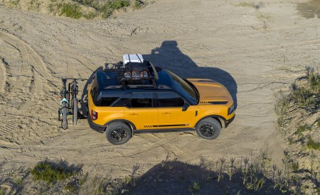 2021 Ford Bronco Sport First Edition (Color: Cyber Orange Metallic Tri-Coat) Top Wallpapers 450x275 (2)