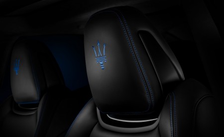 2021 Maserati Ghibli Hybrid Interior Detail Wallpapers 450x275 (19)