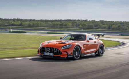 2021 Mercedes-AMG GT Black Series (Color: Magma Beam) Front Three-Quarter Wallpapers 450x275 (5)