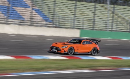 2021 Mercedes-AMG GT Black Series (Color: Magma Beam) Front Three-Quarter Wallpapers 450x275 (12)
