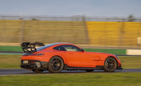 2021 Mercedes-AMG GT Black Series (Color: Magma Beam) Rear Three-Quarter Wallpapers 450x275 (20)