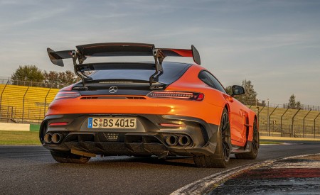 2021 Mercedes-AMG GT Black Series (Color: Magma Beam) Rear Wallpapers 450x275 (52)