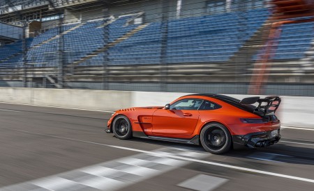 2021 Mercedes-AMG GT Black Series (Color: Magma Beam) Side Wallpapers 450x275 (16)