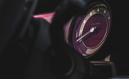 2021 Porsche 911 Turbo (Color: Racing Yellow; US-Spec) Instrument Cluster Wallpapers 450x275 (201)