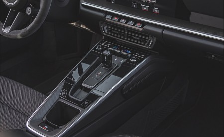 2021 Porsche 911 Turbo (Color: Racing Yellow; US-Spec) Interior Wallpapers 450x275 (200)