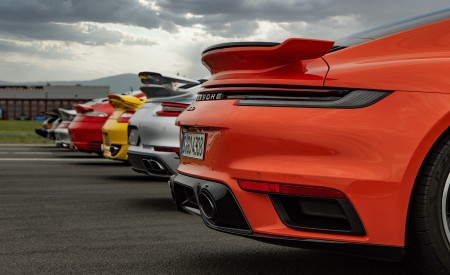2021 Porsche 911 Turbo Spoiler Wallpapers 450x275 (56)