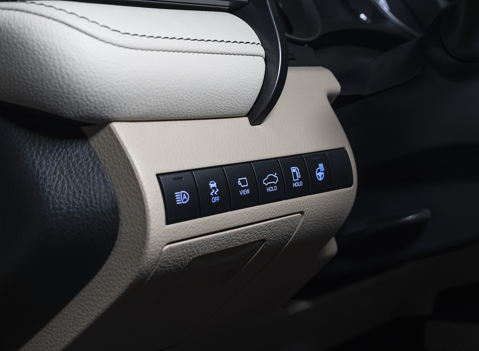 2021 Toyota Camry XLE Interior Detail Wallpapers (9)