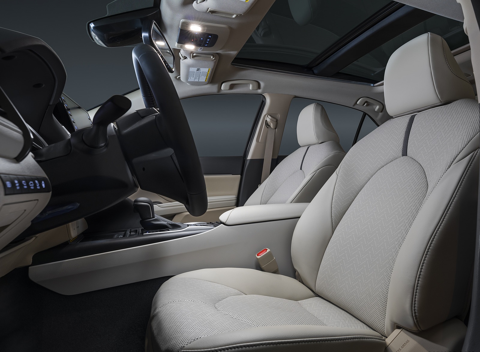 2021 Toyota Camry XLE Interior Seats Wallpapers (8)