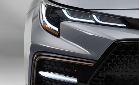2021 Toyota Corolla Apex Edition Headlight Wallpapers 450x275 (69)